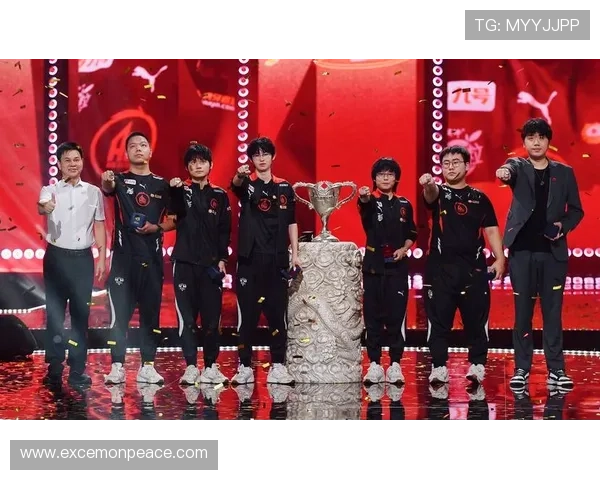 全球总决赛再掀狂潮各大战队鏖战赛场上演巅峰对决 全球总决赛再掀狂潮各大战队鏖战赛场上演巅峰对决