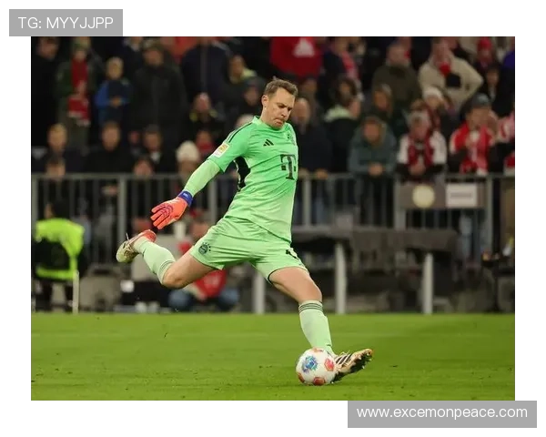 德甲联赛最新动态:拜仁慕尼黑遭遇连败,多特蒙德崛起争冠形势紧张 德甲联赛最新动态:拜仁慕尼黑遭遇连败,多特蒙德崛起争冠形势紧张