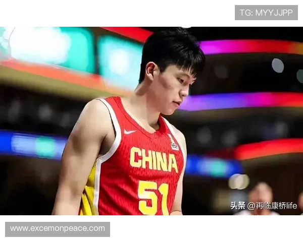 中国篮球新星崛起 成为CBA赛季最强新人 球迷期待未来国际赛场表现