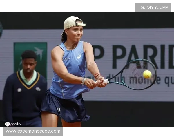 网球大满贯赛季精彩回顾：新星崛起与老将拼搏激战引爆全球热议