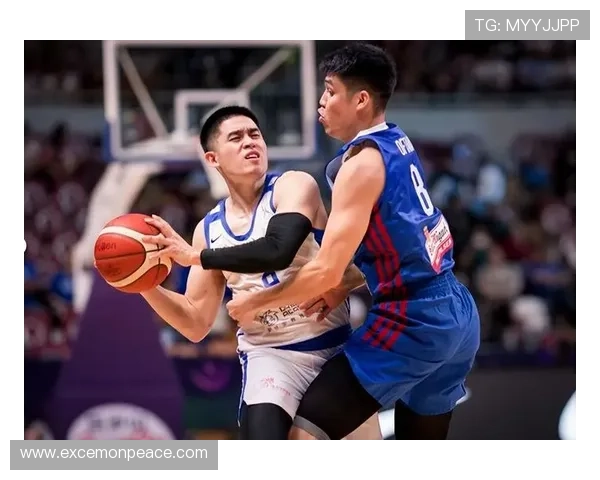 中国男篮逆袭成功 获得亚洲杯四强席位 赛场展现强大韧性和团队协作