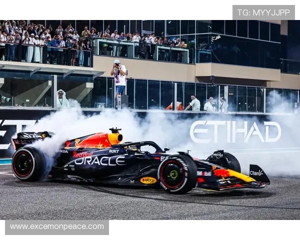 新赛季F1车坛激战升级多支车队公布革新方案展望巅峰对决新篇章